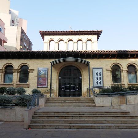 Apartamento Apartamento Teatro del Mercado Zaragoza Exterior foto